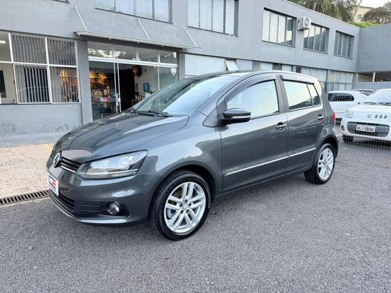 VOLKSWAGEN FOX 1.6 MSI HIGHLINE 16V FLEX 4P MANUAL VOLKSWAGEN FOX 1.6 MSI HIGHLINE 16V FLEX 4P MANUAL